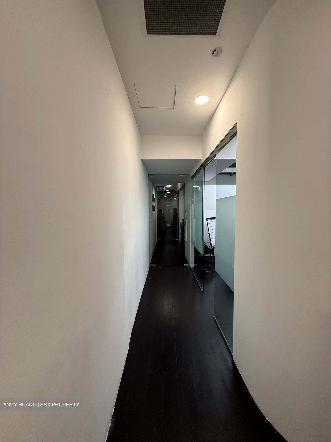 Tras Street (D2), Office #607972061